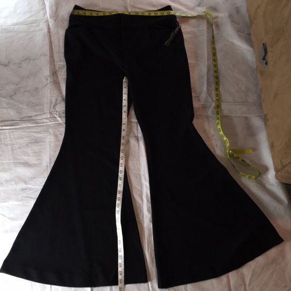 INC INTERNATIONAL CONCEPTS NWT BLACK RIBBED STRETCH FLARE LEG TROUSERS size 10
